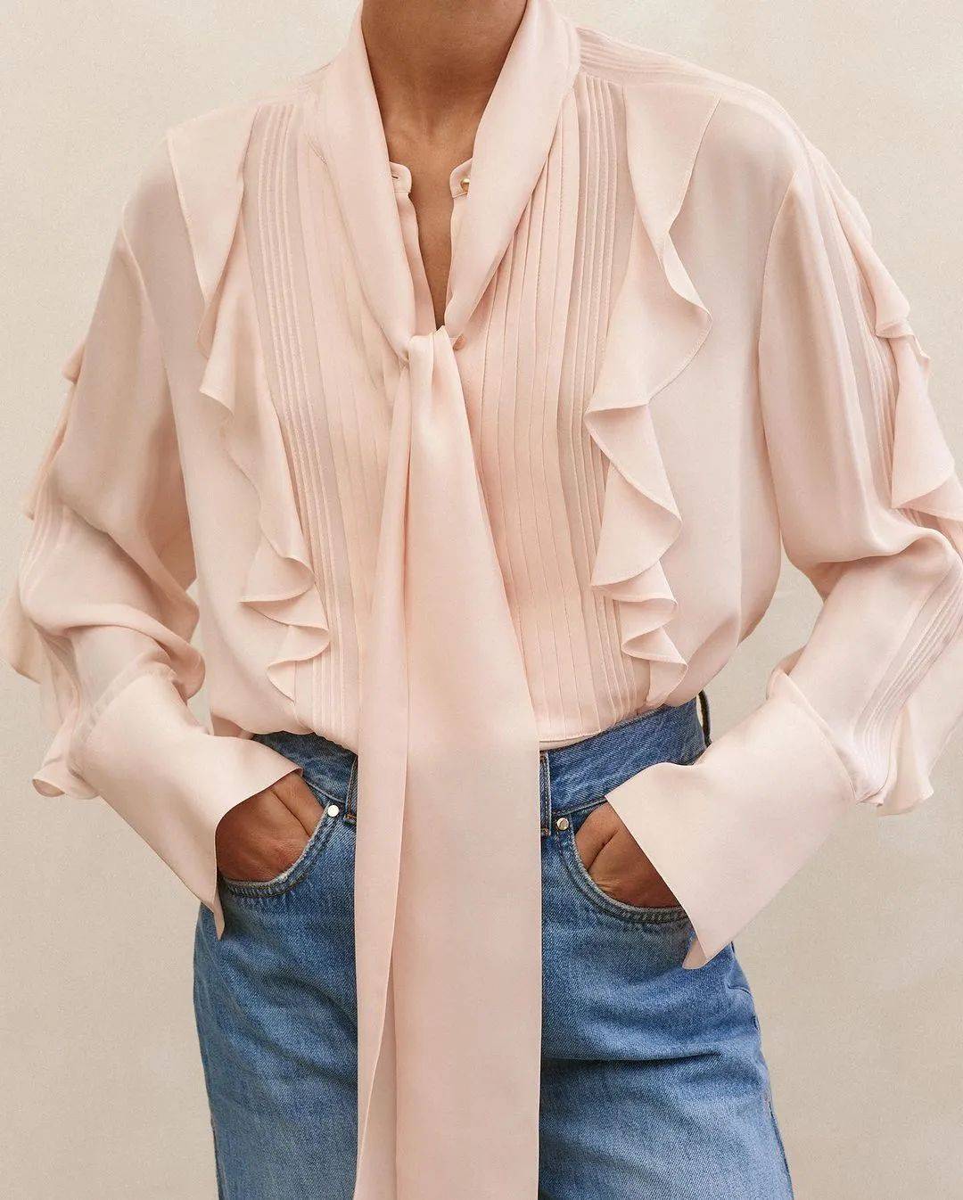 春日这些衬衫穿搭高级显气质!_女性_感觉_风格