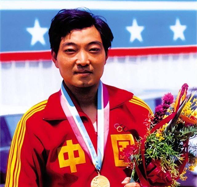 在1984年奥运会之前,虽然许海峰是中国射击队的重点培养对象,但他的