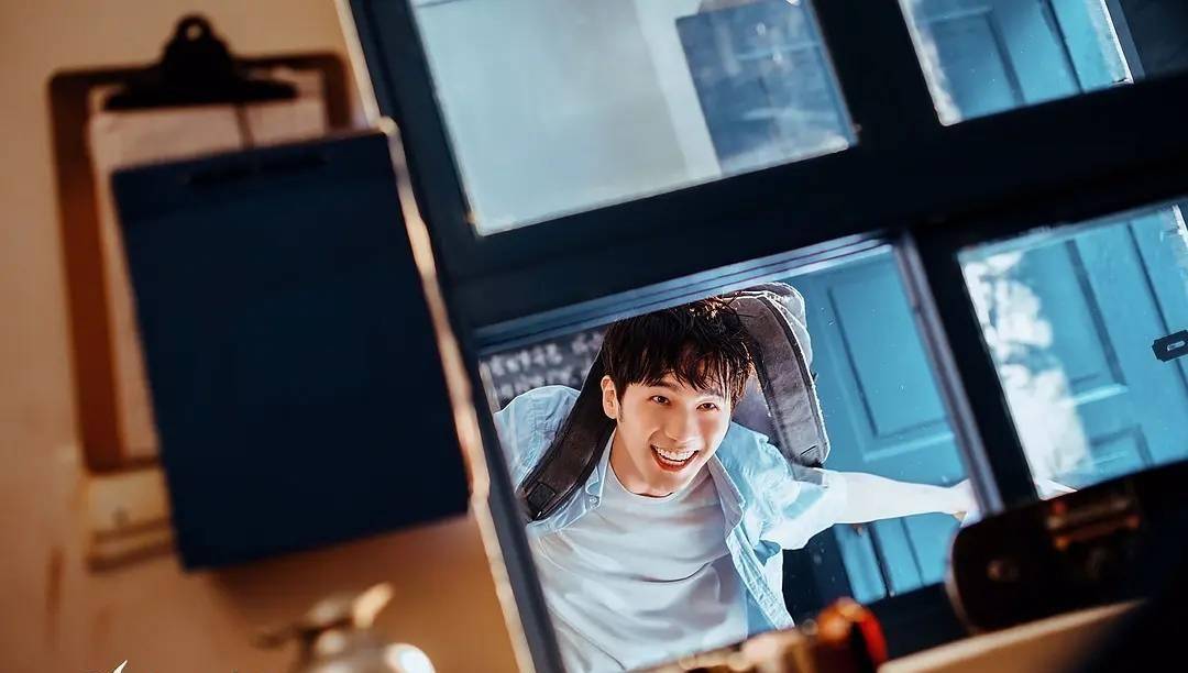 评分:8.9主创人员包括潘粤明,王龙正和梁缘.