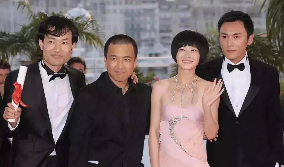 原创零绯闻零炒作只靠演技征服观众40岁的谭卓你早该火了