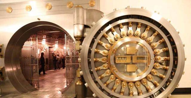 原创美国国家金库有多安全一个师的军队都拿它没办法总统都不能看