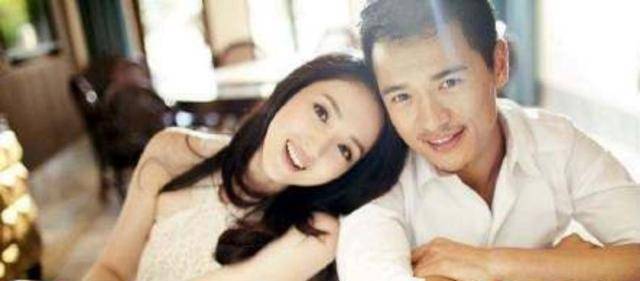 董璇重回单身状态,出席活动笑意盈盈,好姐妹佟丽娅引热议_高云翔_因为