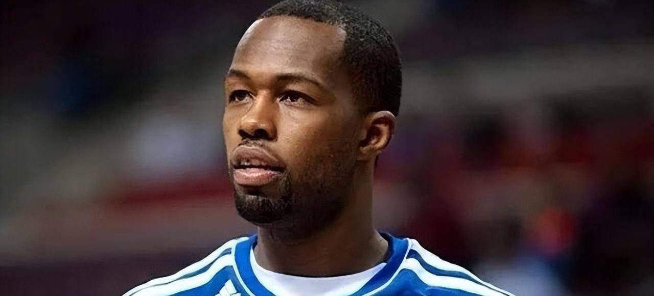 原创被视为球队核心拒绝放弃三号位给艾弗森对罗斯砍下40分年届30却无