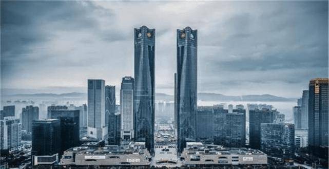 原创南昌新增一地标375米高度力压双子塔勇夺江西第一高