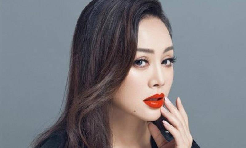 原创乘风破浪的姐姐刚刚开播发什么什么节目组打算改名字