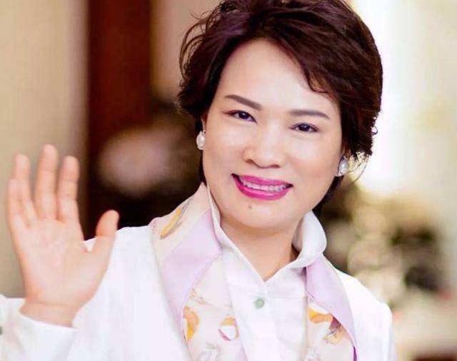 原创人心不足她用40年赚百亿身家成浙江女首富仅用半年负债200亿