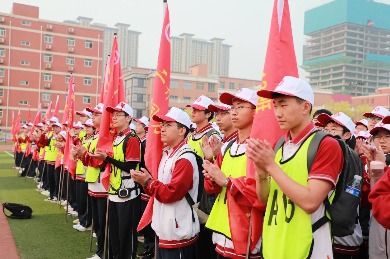 青春活力石家庄精英中学举行第12届激情远足活动