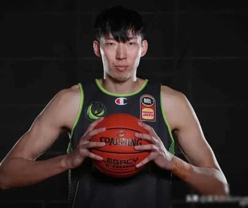 原创周琦去向成谜辽宁成热门