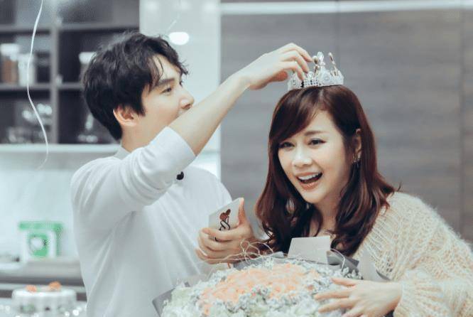 原创张铎有多爱陈松伶刚结婚就撕掉结婚证婆婆做法令网友恼怒