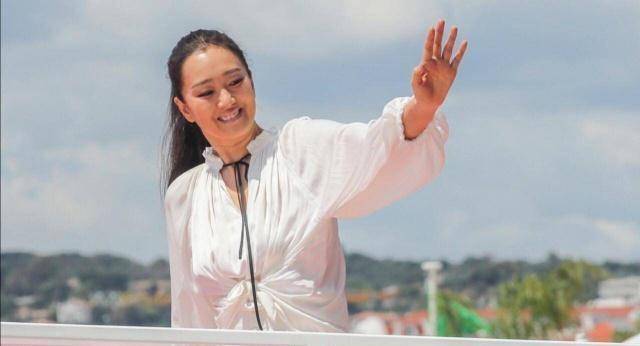 原创巩俐担心演不好戏戛纳采访自曝担心演不好郎平准备和排球生活