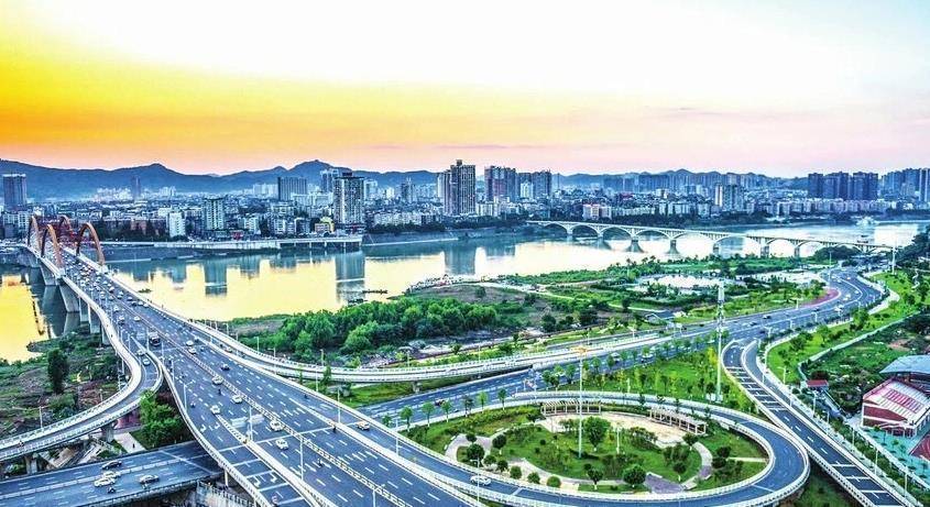 四川一荒废20年的机场,又获新生即将复工,距离市区仅9公里_阆中_城市