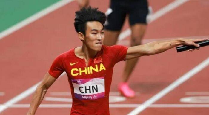 汤姆琼斯纪念赛林雨薇葛曼棋领衔我们田径名将集结在一起