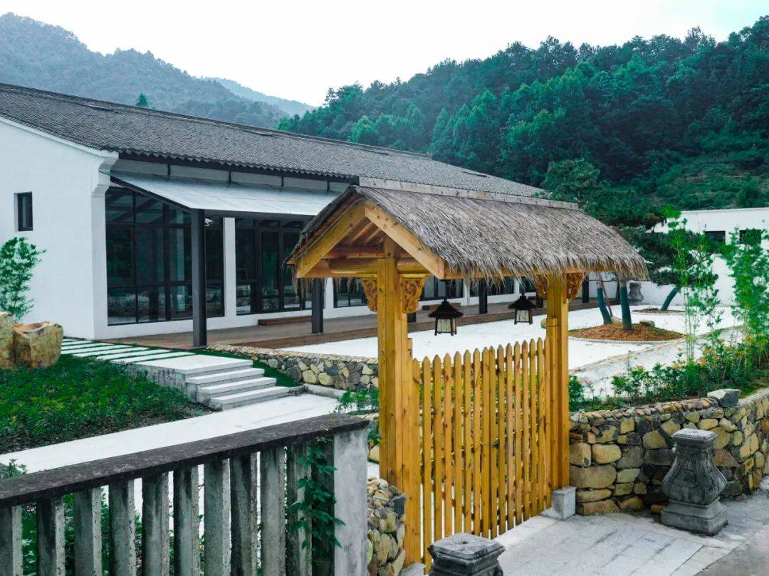 余姚阳明温泉小镇售楼处电话丨24小时电话丨售楼处地址丨阳明山居详情