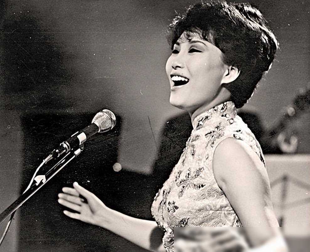 黄美珍无法接受丈夫的背叛,选择离开;而邵逸夫的孩子们也因为父亲的