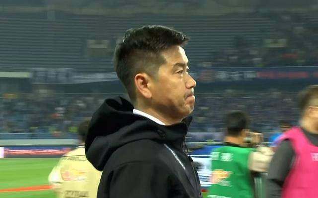 原创中超史诗大逆转保级队惊艳杀入前四肇俊哲狂欢庆祝