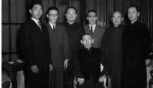 原创杜月笙从混混成为财富大亨但你未必知道他都经历了啥