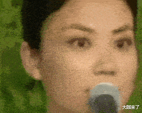 王菲的"头号黑粉"竟是女儿李嫣,竟把妈妈表情包diy成手机壳!