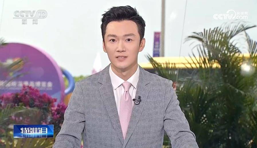 张韬新闻即兴结束语堪称教科书连专家教授都在直播间竖大拇指