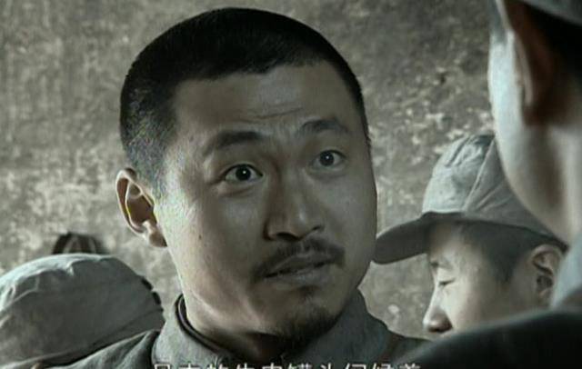 原创张大彪凭啥天天吃牛肉罐头张大彪因为我敢摔帽子啊