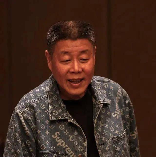 恭喜唐艺昕产女张若昀当爹爱吃樱桃的女孩给了张若昀完整的家