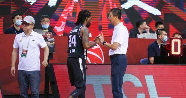 原创郭帅卸任吹响辽篮重建号角一盘大棋正在运作明年此时再出山