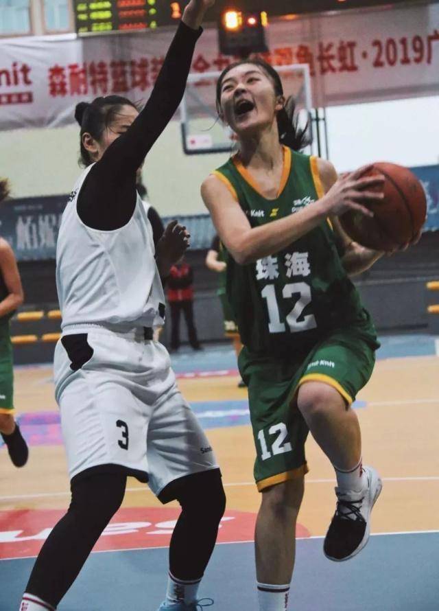 诡异cuba惊现两个冠军主办方玩失踪两校学生直接开战