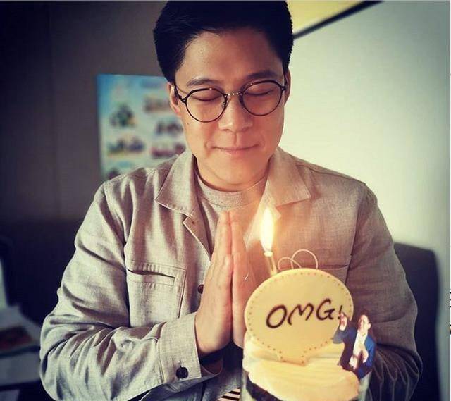 郭晶晶祖孙三代团聚陪妈妈在豪宅等外卖媳妇点餐霍启刚付钱