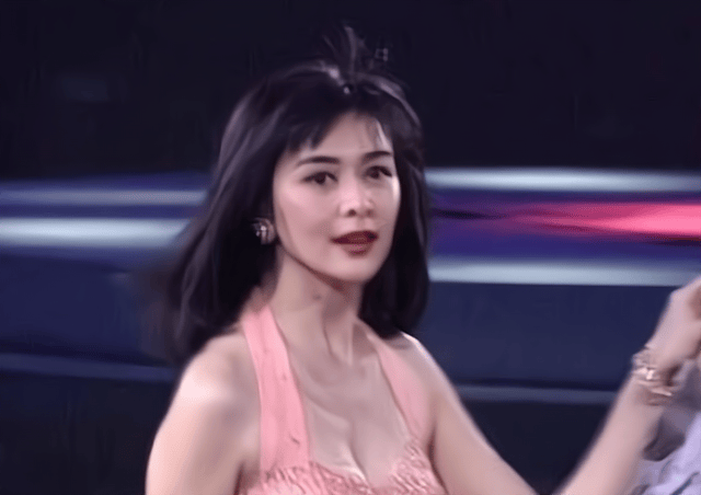 关之琳巅峰期有多绝色看她的泳装剧照才知道啥叫女人味