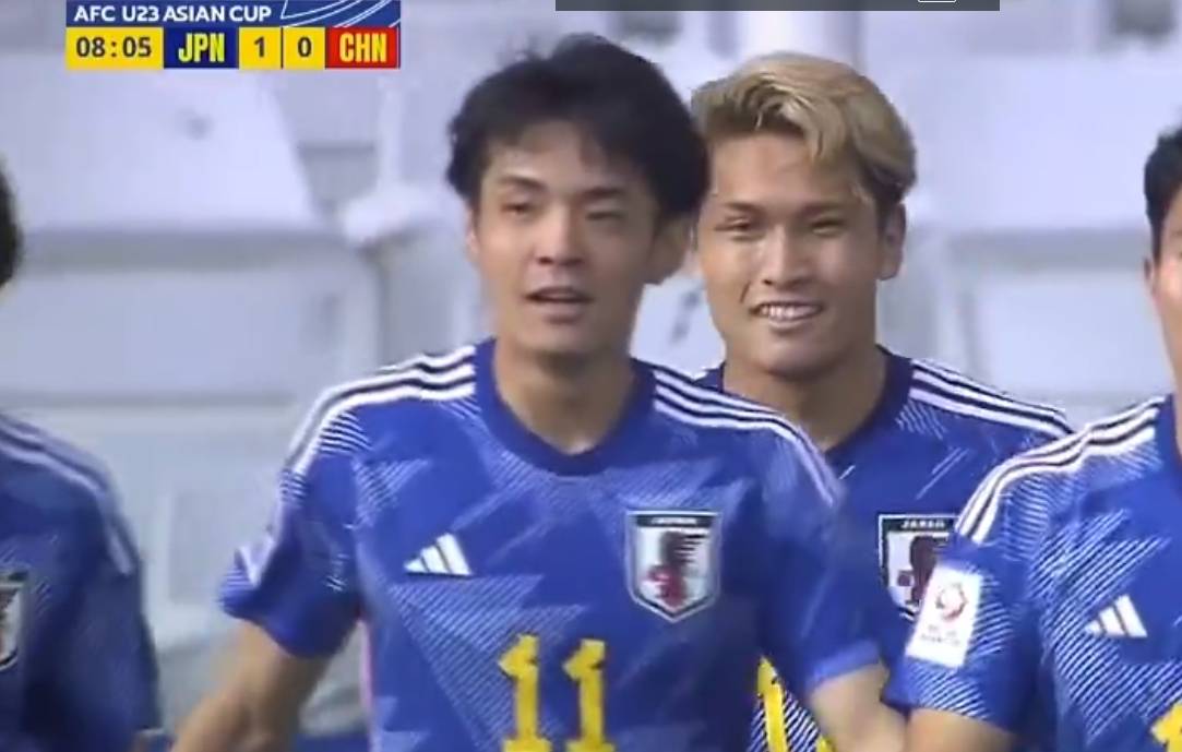 原创01国足u23耻辱一战多1人却毫无优势米卢观战表情怪异