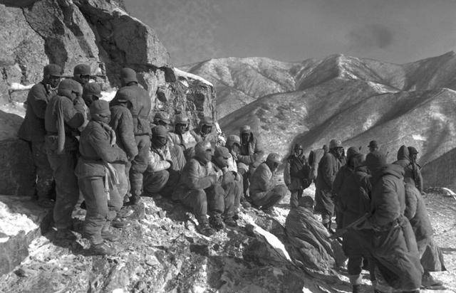 奇葩军队滇军60军打内战只会逃跑打外战从未输过