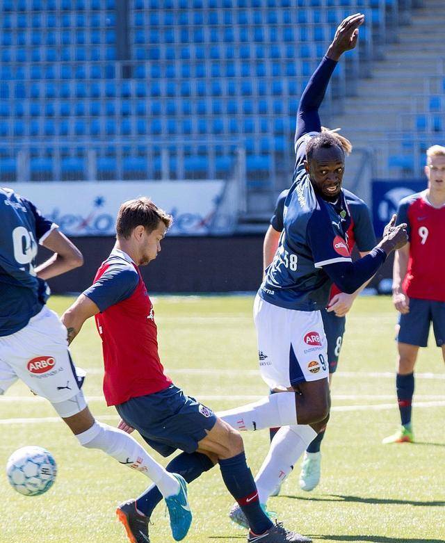 升班马kfum奥斯陆开局发挥不差斯托姆加斯特能把握实力优势