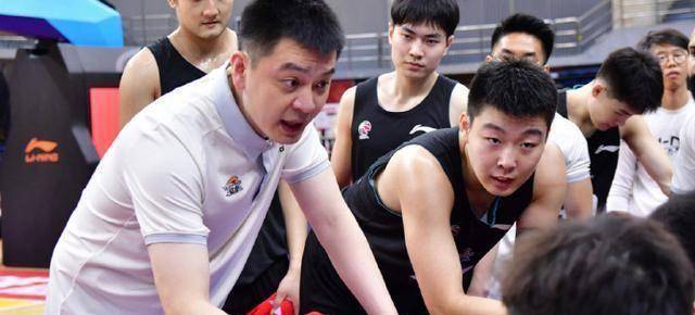 小高最新动向,二哥终拿大合同,鞍山保罗不慎挂彩_辽宁男篮_山东队