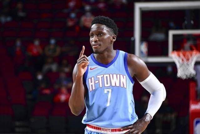 原创恭喜费尔蒂塔火箭首笔3换1交易即将到来204后卫或与戈登互换