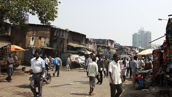 神庙藏百亿宝藏,土豪每天从1000平米房间醒来!