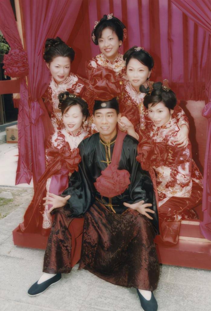 新《鹿鼎记》7位老婆一张脸,看看陈小春版,不是绝色却各有时尚