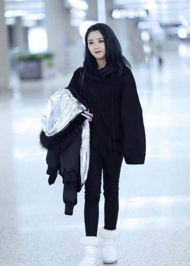 原创何洁瘦了又美出新高未ps照片还原庐山真面目