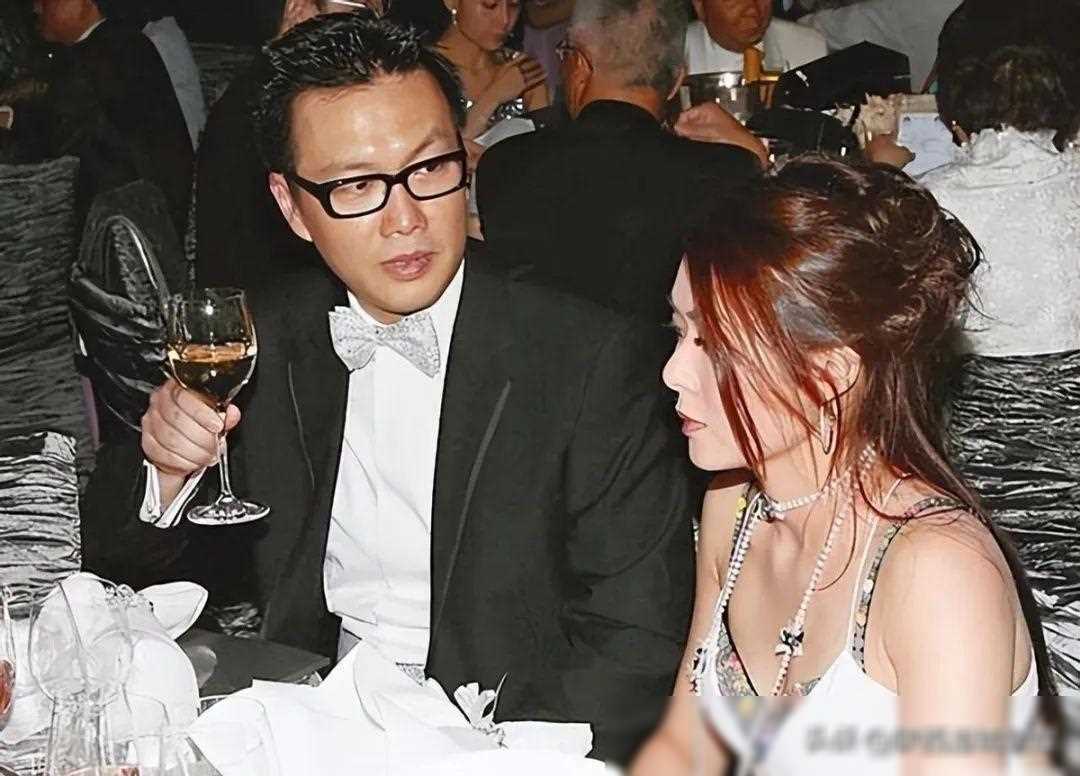 一代佳人遭遇风波:她胖成大妈背后隐藏的12年纠葛_陈淑兰_李嘉欣_故事