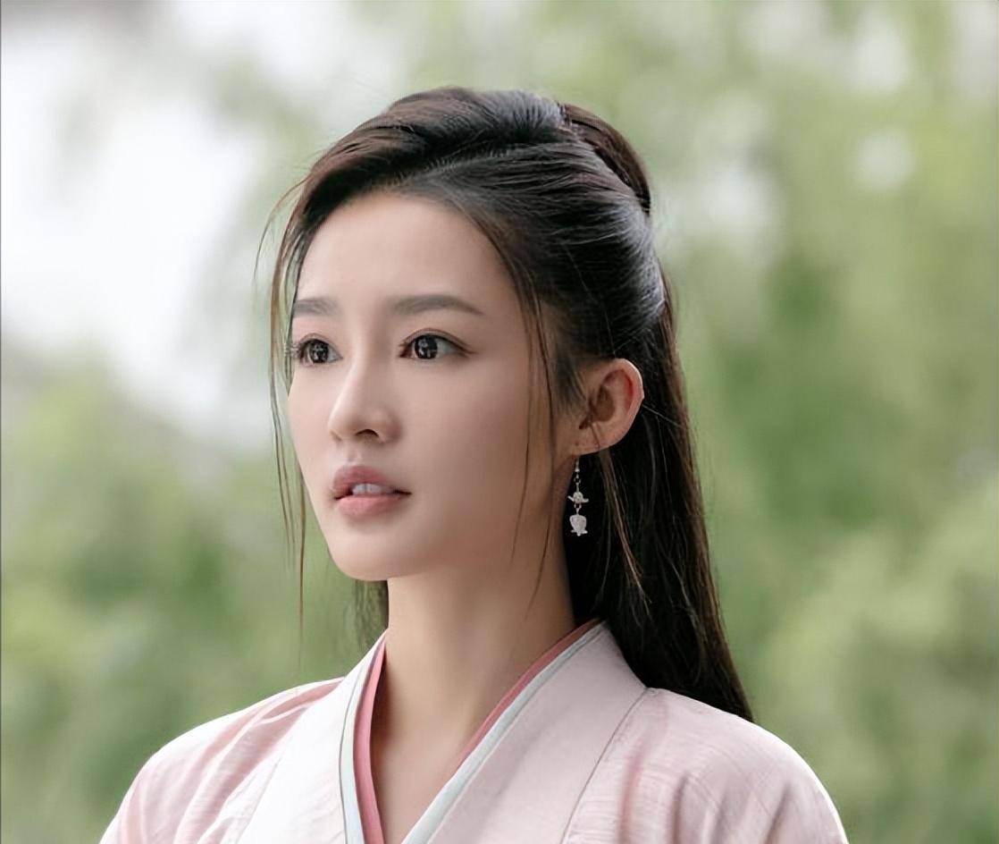 培养她9年,转身却踏进娱乐圈,背后原因令人感慨_昆曲_李小婉_李少红