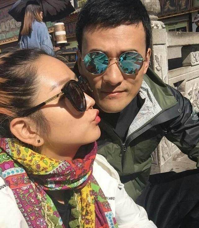 原创何洁坐实离婚吗网友提早就看出赫子铭的真面目