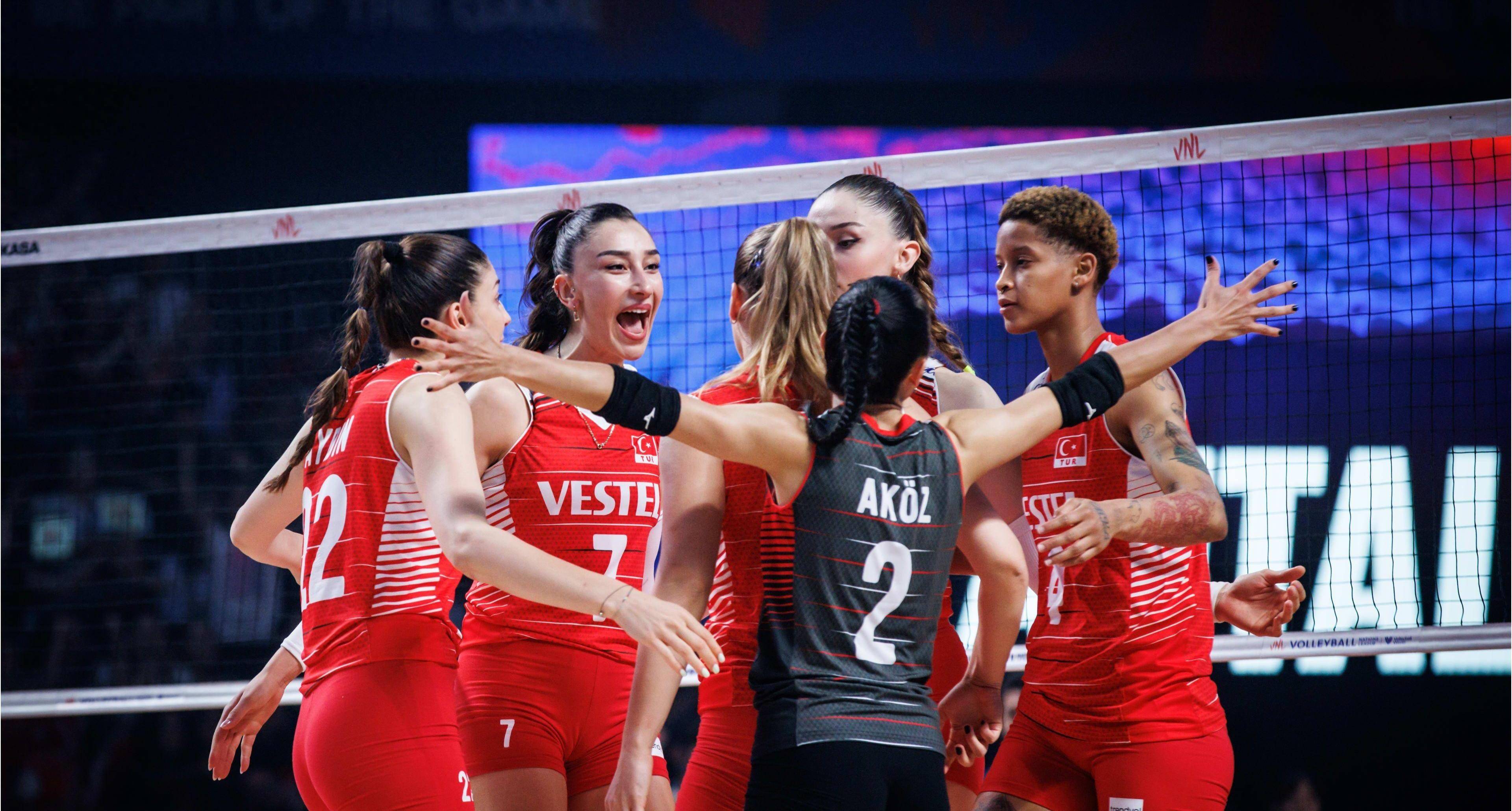 2名大入籍球员入选!土耳其女排公布了30人名单,并在香港会见了我们队