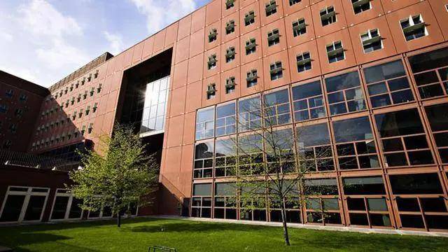 24年意大利留学意大利公立大学米兰比可卡大学英文授课介绍