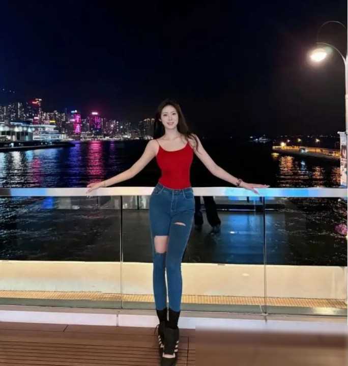 以上内容参考了直播吧,微博和百度百科的相关报道.