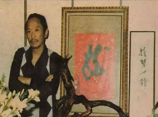 外界评价古龙高156米头大如斗其貌不扬却也风流成性