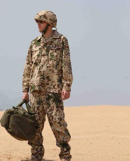 我国沙漠迷彩服参考德国迷彩,只应用于小部分地区的军队_荒漠_伪装