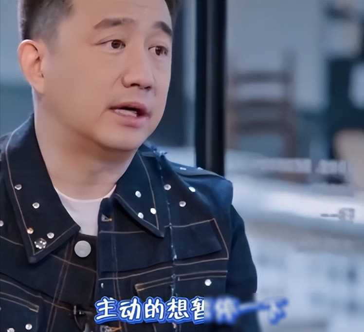 原创黄磊中年危机虽迟但到一身爹味引争议