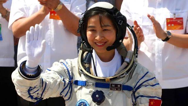 中国首位女航天员刘洋为何不再上太空了现在怎么样了