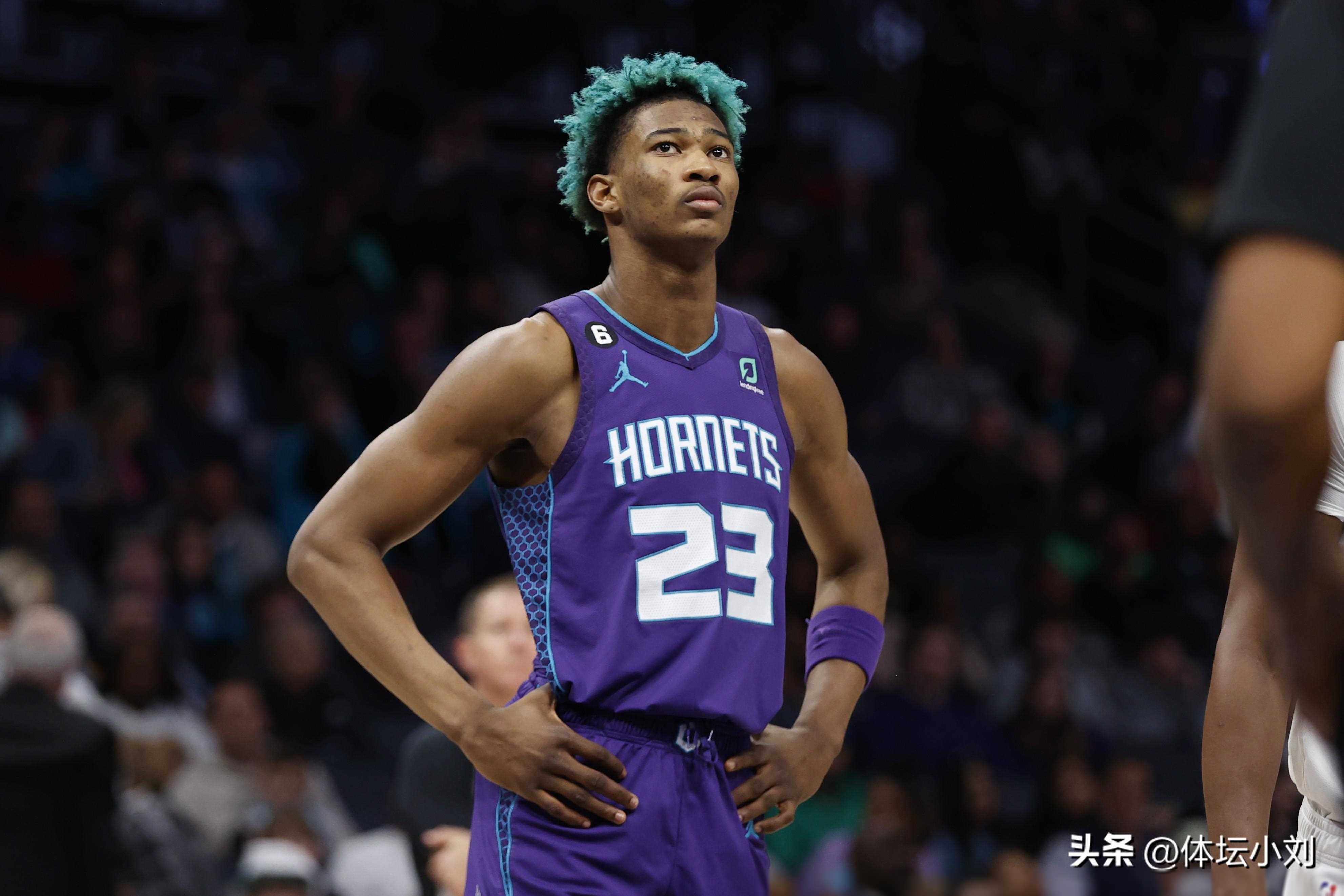 疯狂一夜2米11中锋加盟快船勇士调整阵容放弃冲击第八