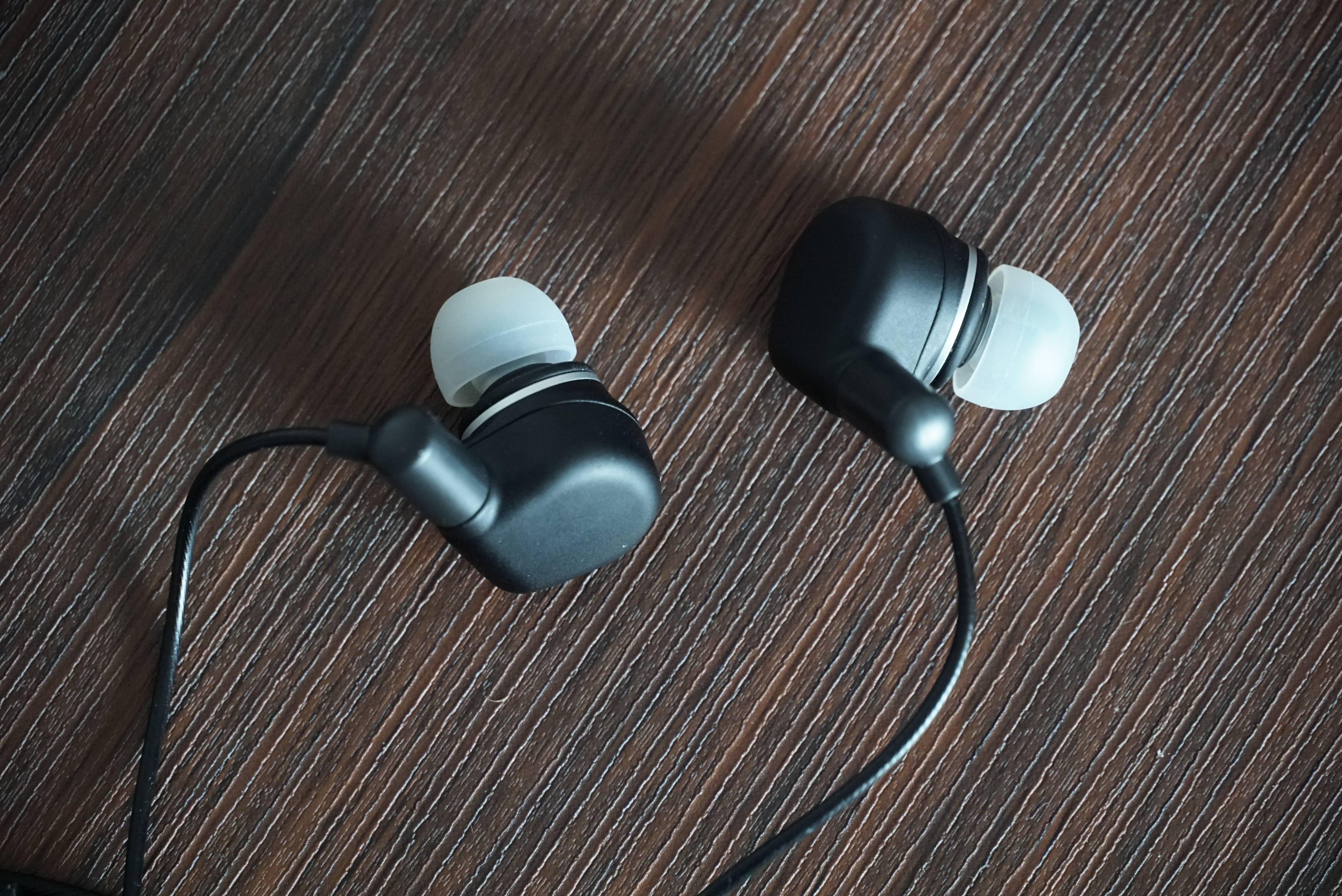 原创2024年有线耳机黑马自然声场vgp金奖日本artiocu2评测