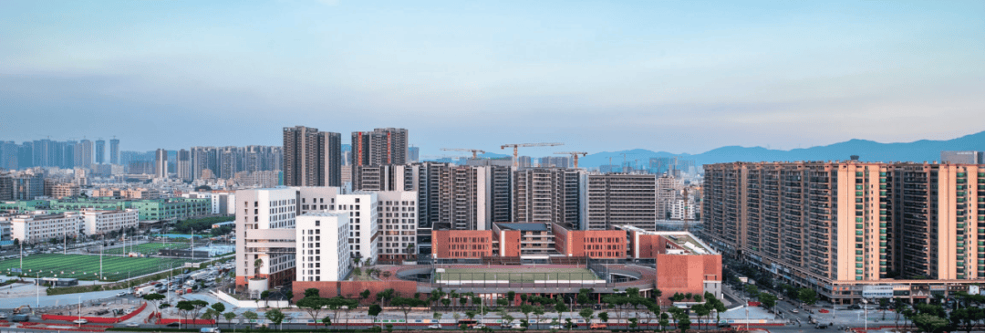 关注4月21日来深圳市福海中学校园开放日共赴一场春日邂逅