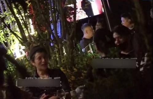 黄旭熙晒手写道歉信;陈坤与舒淇夫妇聚餐;汪涵路人缘崩溃